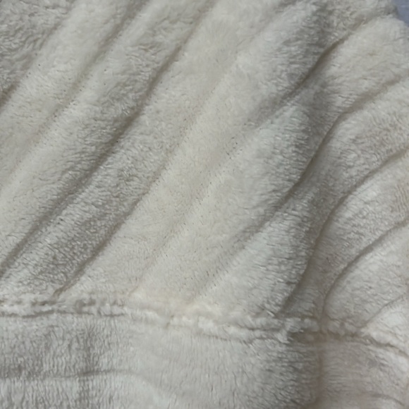 NWT Soft Surroundings Cream 1/2 Zip Pullover Sweatshirt. SzSM - Picture 5 of 11